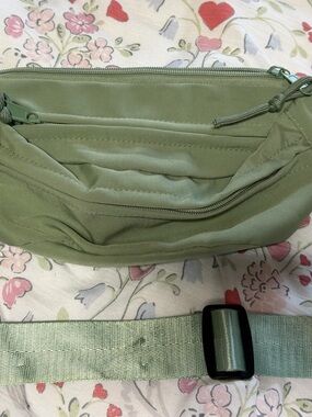 Women's Olive Green Crossbody Belt Bag